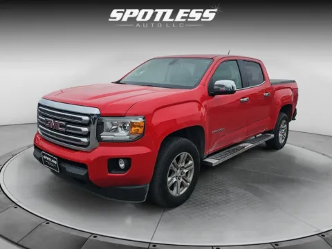 Red 2020 GMC Canyon SLE for sale in San Antonio, TX