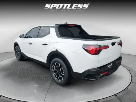 More photos of 2022 Hyundai SANTA CRUZ SEL at Spotless Auto Loop 1604, TX