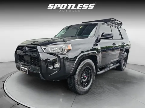 Black 2022 Toyota 4Runner SR5 for sale in San Antonio, TX