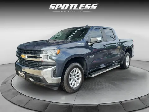 Gray 2022 Chevrolet Silverado 1500 Limited LT for sale in San Antonio, TX