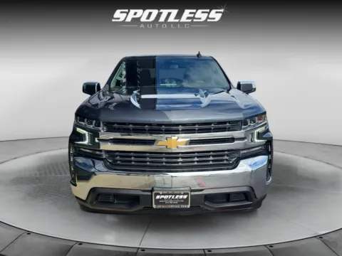 More photos of 2022 Chevrolet Silverado 1500 Limited LT at Spotless Auto Loop 1604, TX