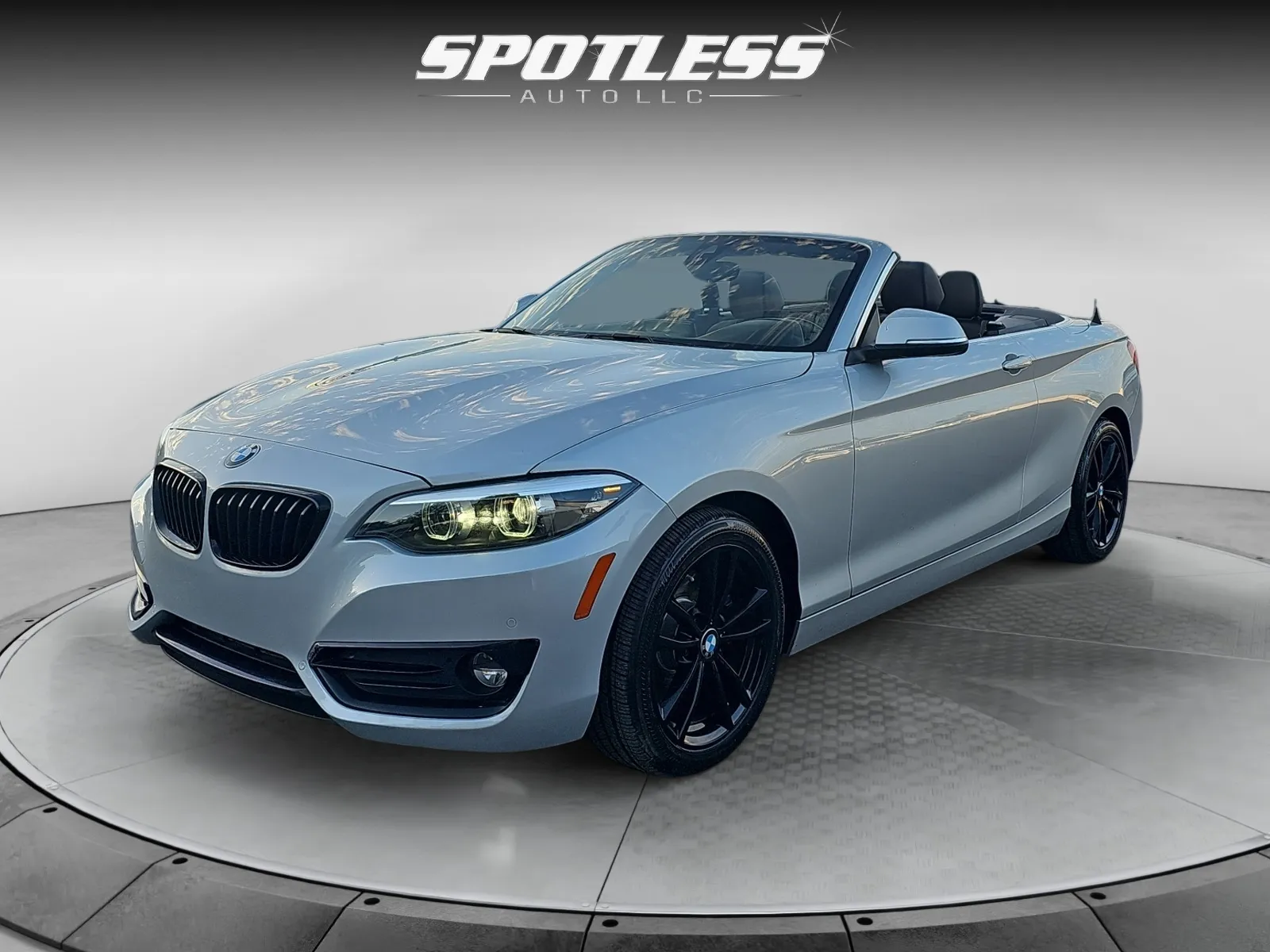 2020 BMW 2 Series 230i xDrive Convertible's photo