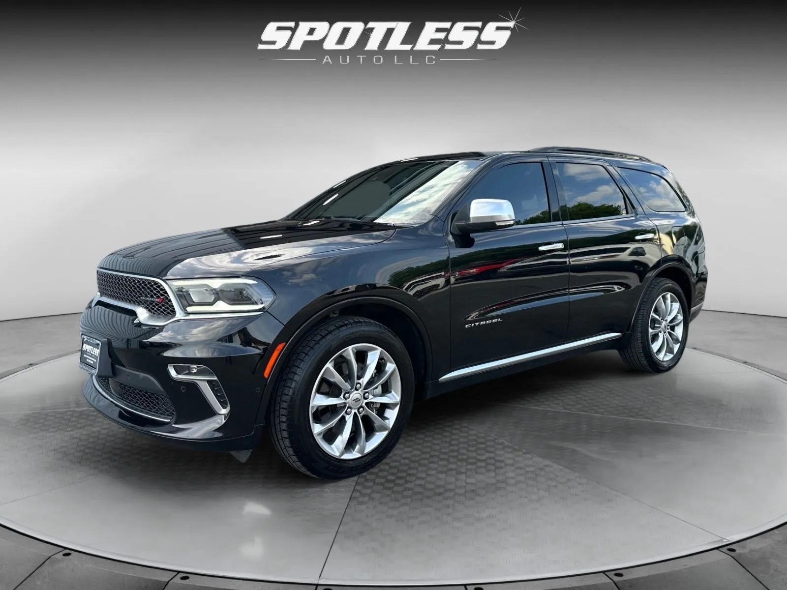 Black 2022 Dodge Durango Citadel for sale in San Antonio, TX