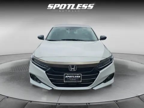 More photos of 2022 Honda Accord Sport at Spotless Auto Loop 1604, TX