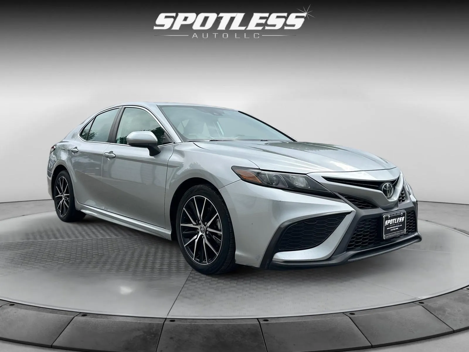 Toyota Camry photo 7