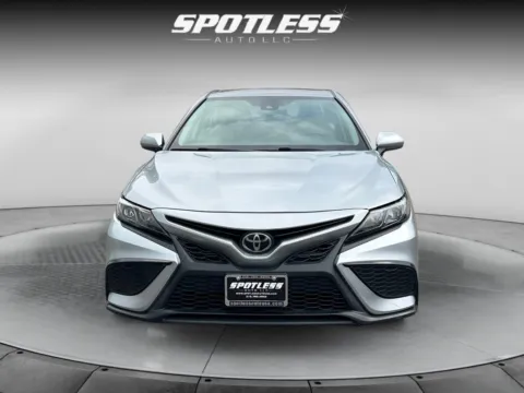 More photos of 2021 Toyota Camry SE at Spotless Auto Loop 1604, TX