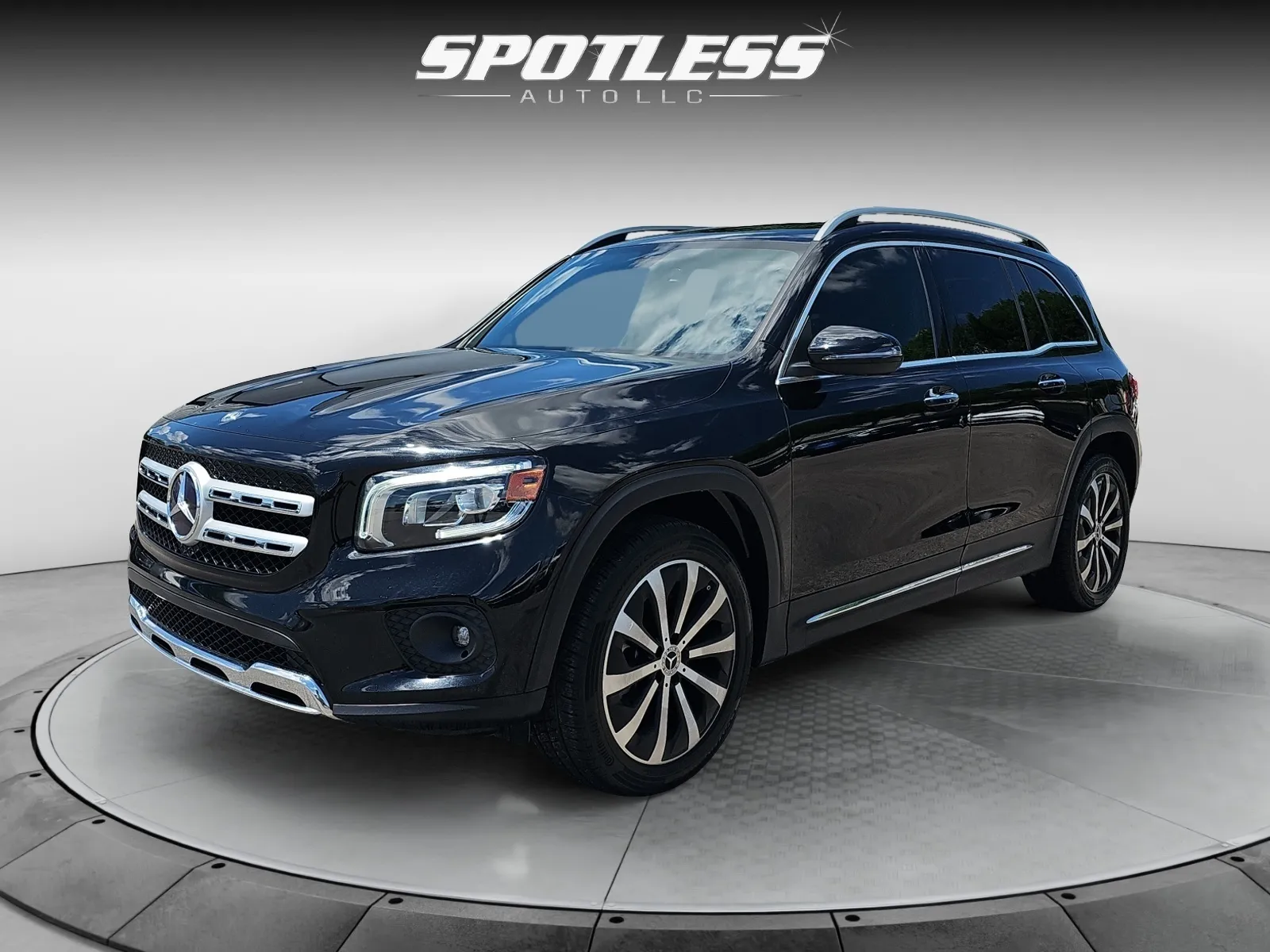Black 2020 Mercedes-Benz GLB 250 for sale in San Antonio, TX