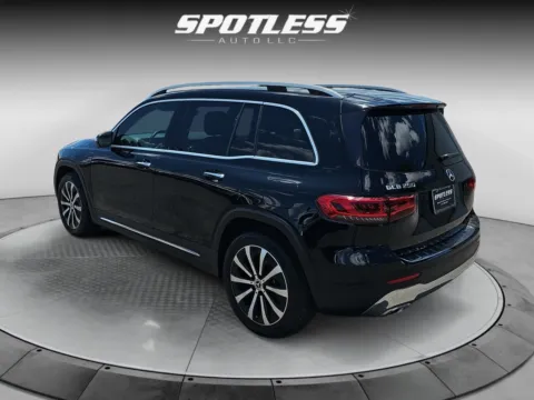 More photos of 2020 Mercedes-Benz GLB 250 at Spotless Auto Loop 1604, TX