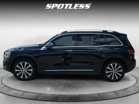More photos of 2020 Mercedes-Benz GLB 250 at Spotless Auto Loop 1604, TX