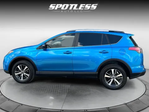 More photos of 2018 Toyota RAV4 at Spotless Auto Loop 1604, TX