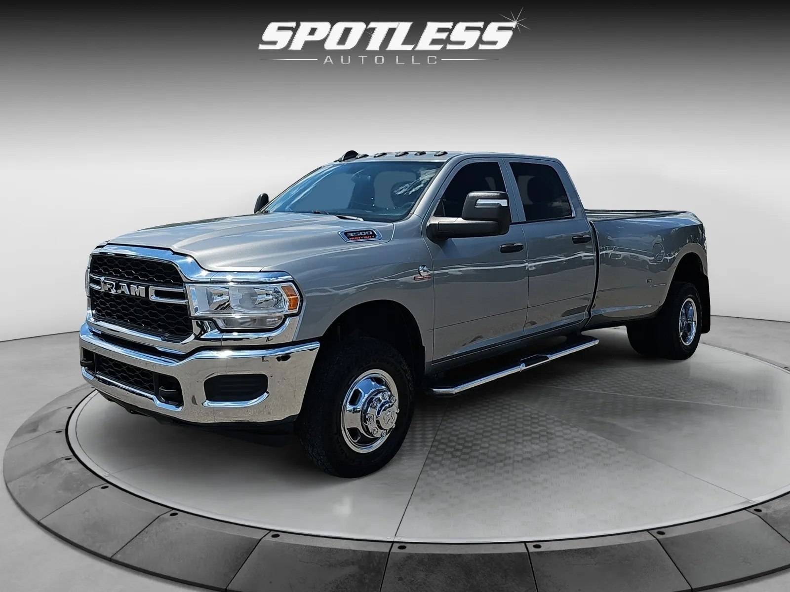 2024 RAM 3500 Tradesman 4X4 Crew Cab LWB's photo