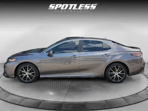 More photos of 2022 Toyota Camry at Spotless Auto Loop 1604, TX