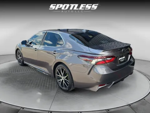 More photos of 2022 Toyota Camry at Spotless Auto Loop 1604, TX