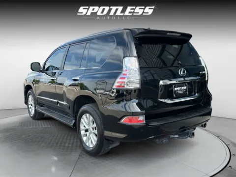 More photos of 2018 Lexus GX 460 at Spotless Auto Loop 1604, TX