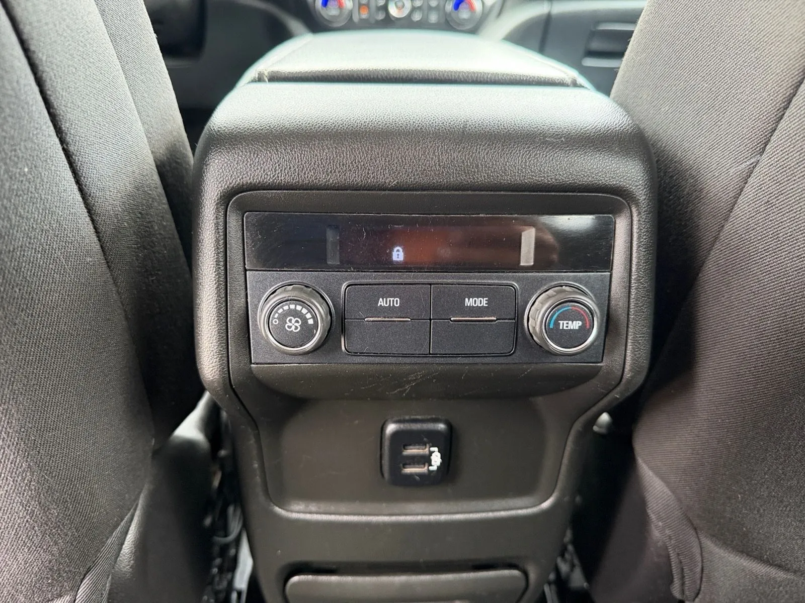 GMC Acadia photo 29