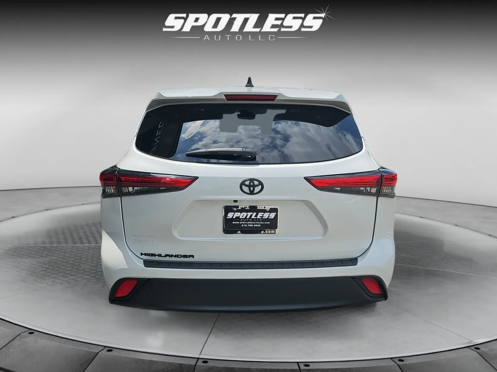 Toyota Highlander photo 6