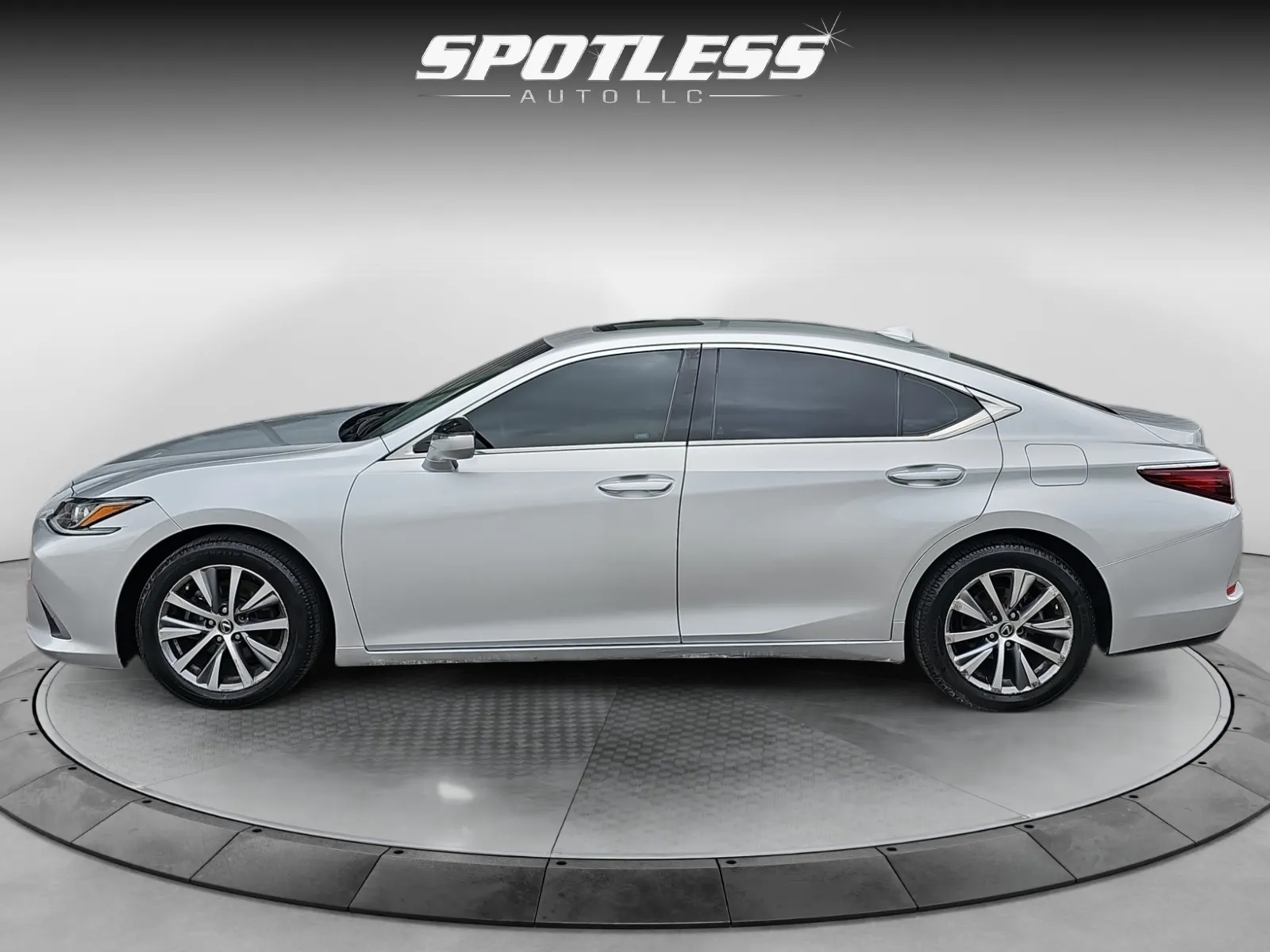 Lexus ES photo 4