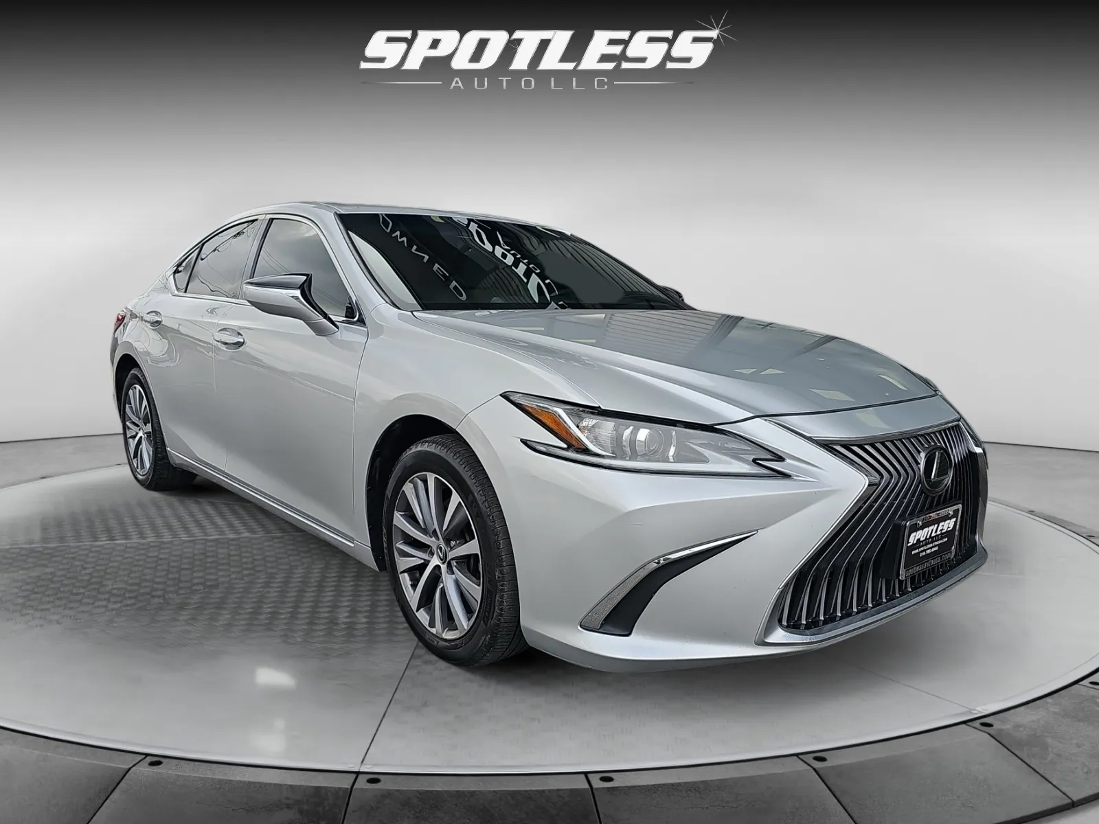 Lexus ES photo 9