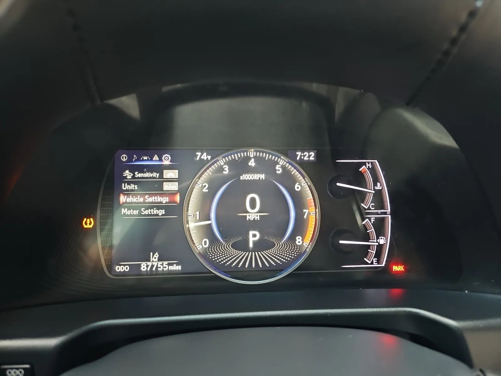 Lexus ES photo 18