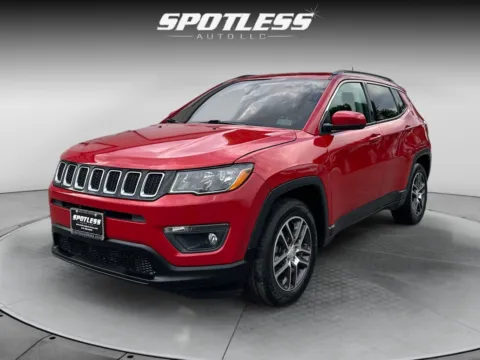Red 2019 Jeep Compass Latitude for sale in San Antonio, TX