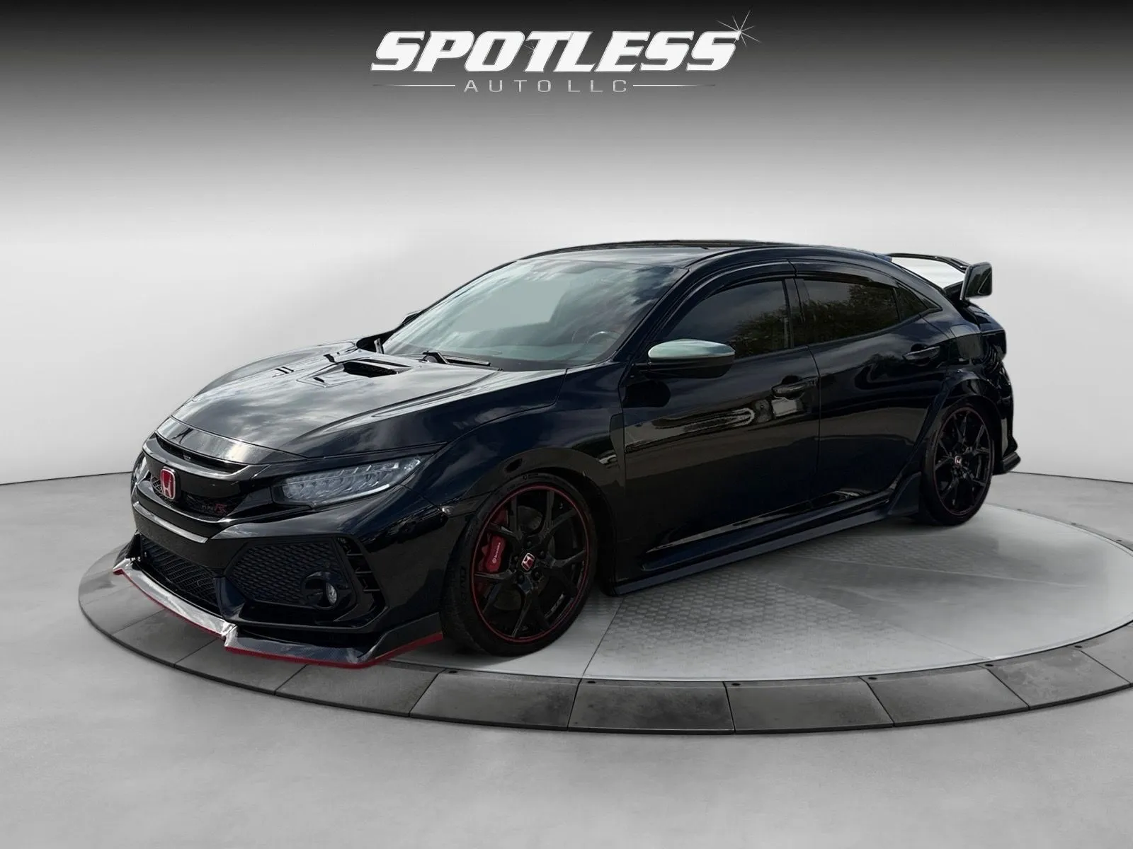 2018 Honda Civic Type-R Touring's photo