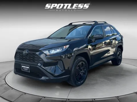 Black 2019 Toyota RAV4 LE for sale in San Antonio, TX
