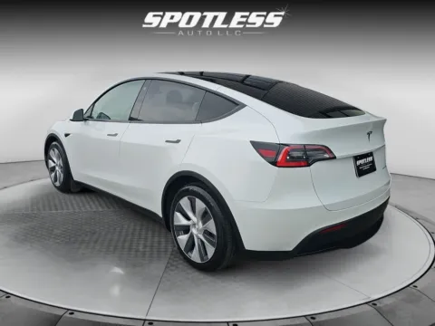 More photos of 2021 Tesla Model Y Long Range at Spotless Auto Loop 1604, TX