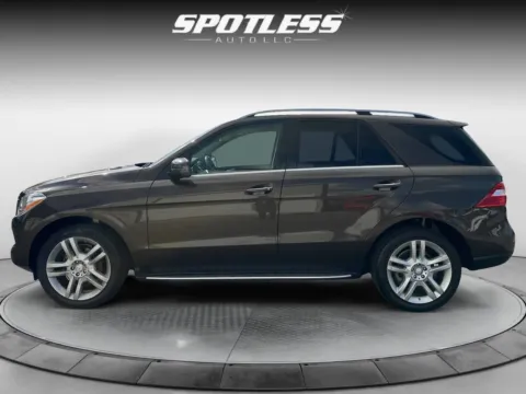 More photos of 2014 Mercedes-Benz M-Class ML 350 at Spotless Auto Loop 1604, TX