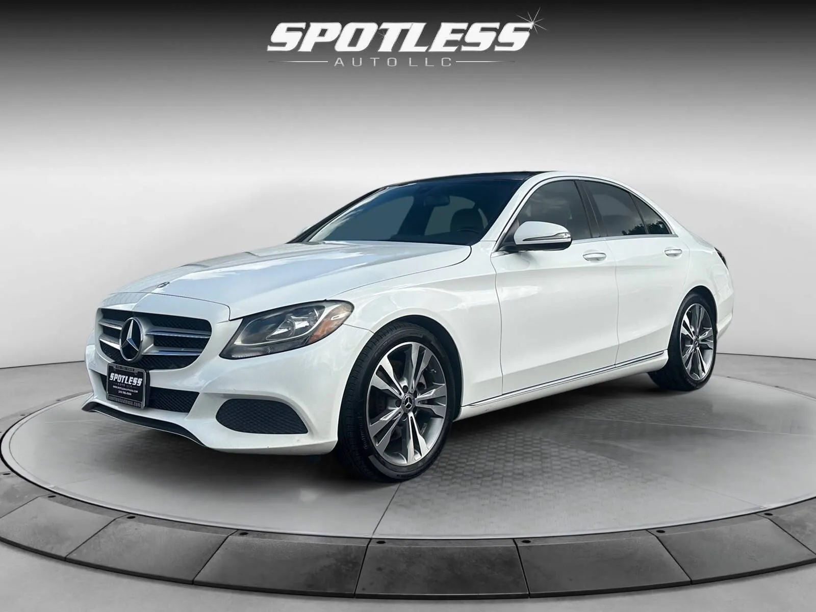 2018 Mercedes-Benz C-Class C300's photo