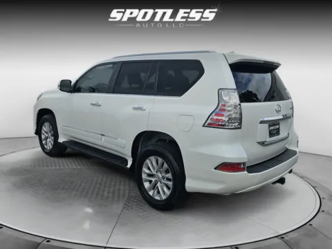 More photos of 2016 Lexus GX 460 at Spotless Auto Loop 1604, TX