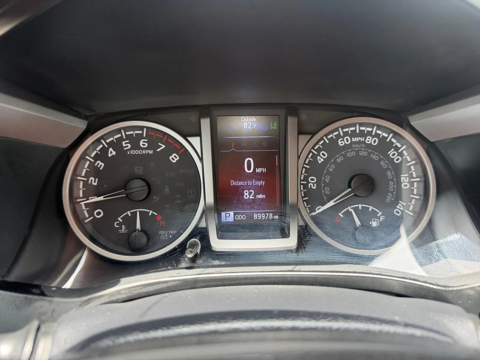 Toyota Tacoma photo 18