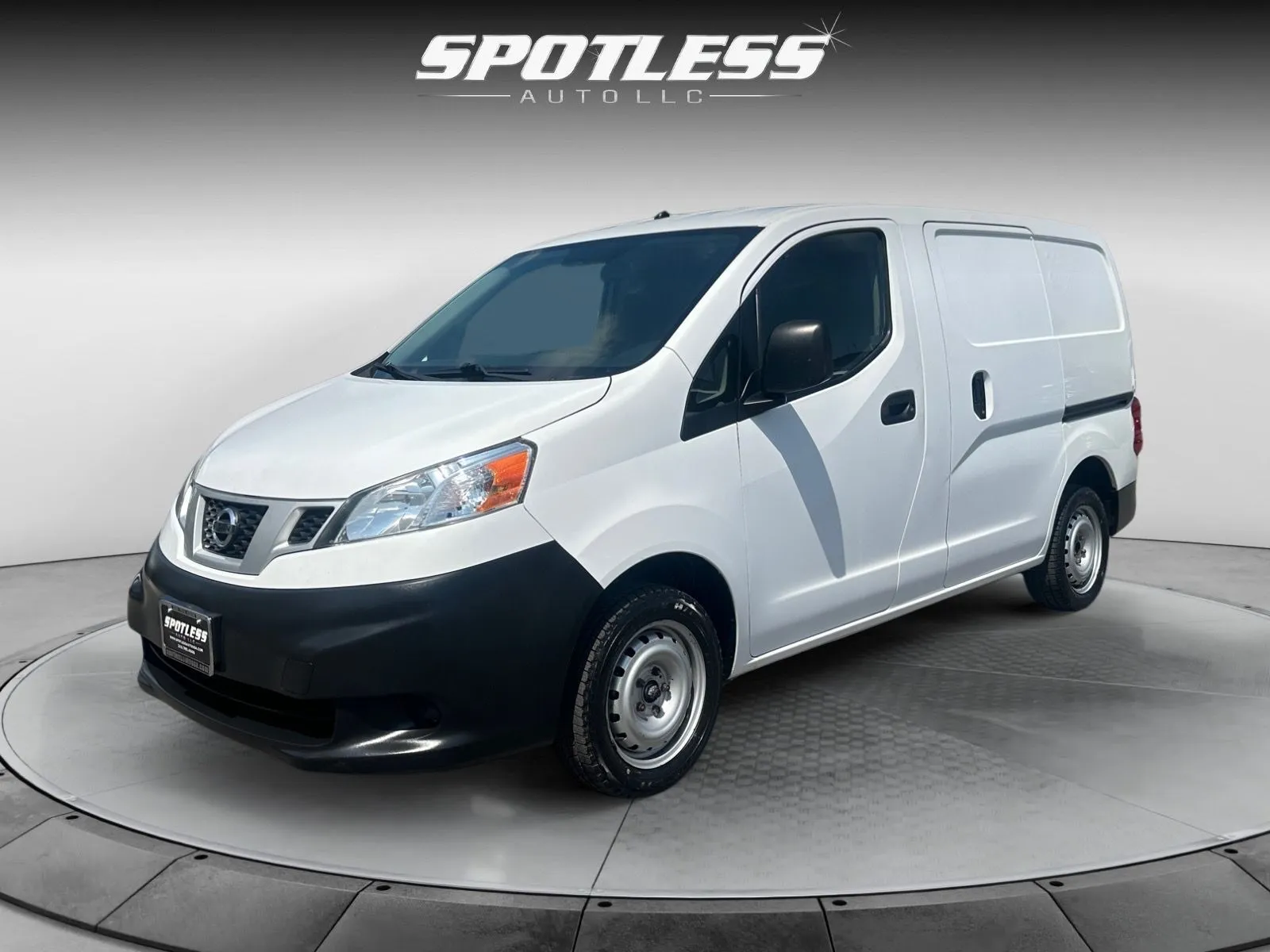 White 2018 Nissan NV200 S for sale in San Antonio, TX