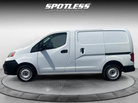 More photos of 2018 Nissan NV200 S at Spotless Auto Loop 1604, TX