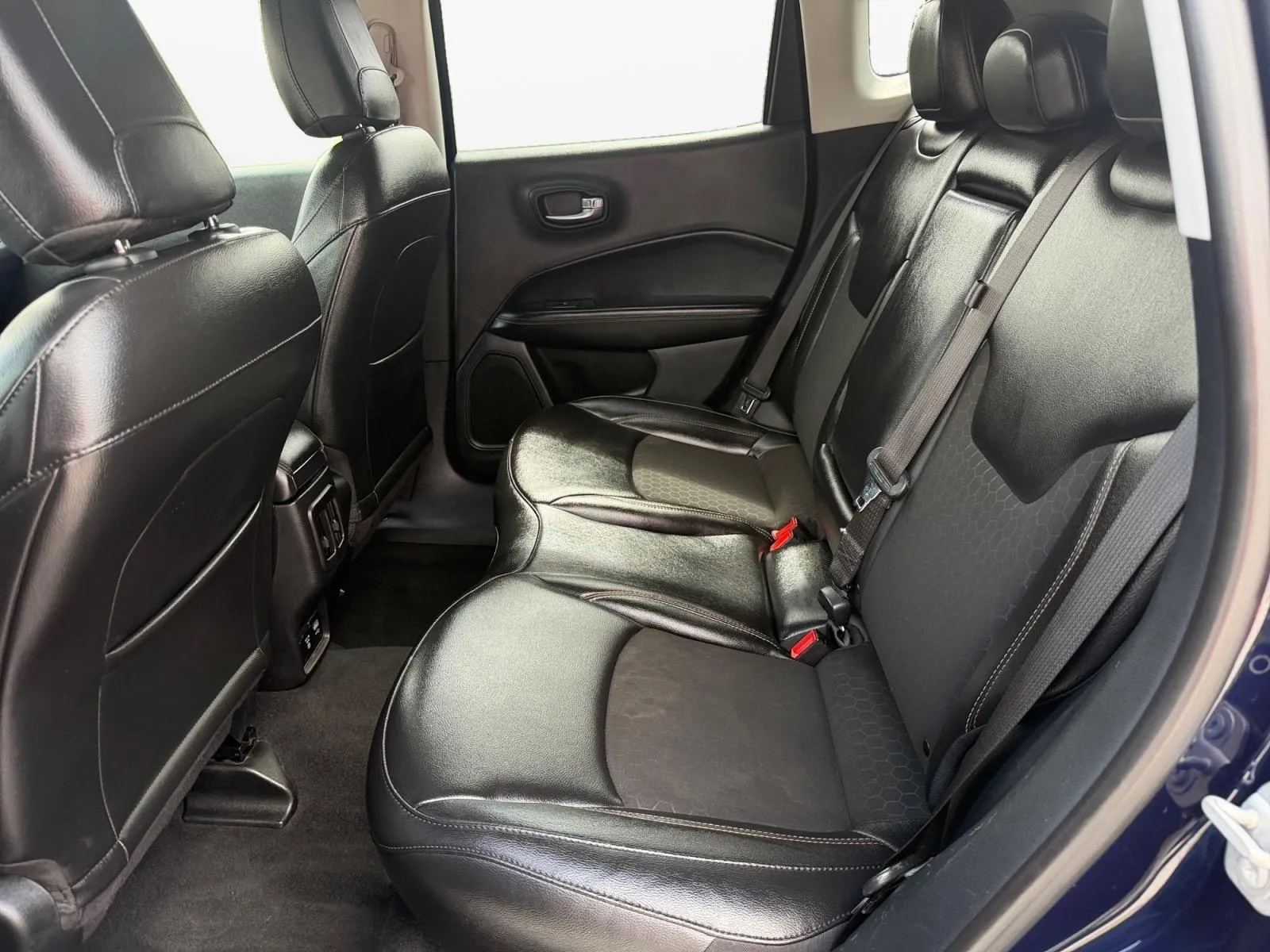 Jeep Compass photo 24