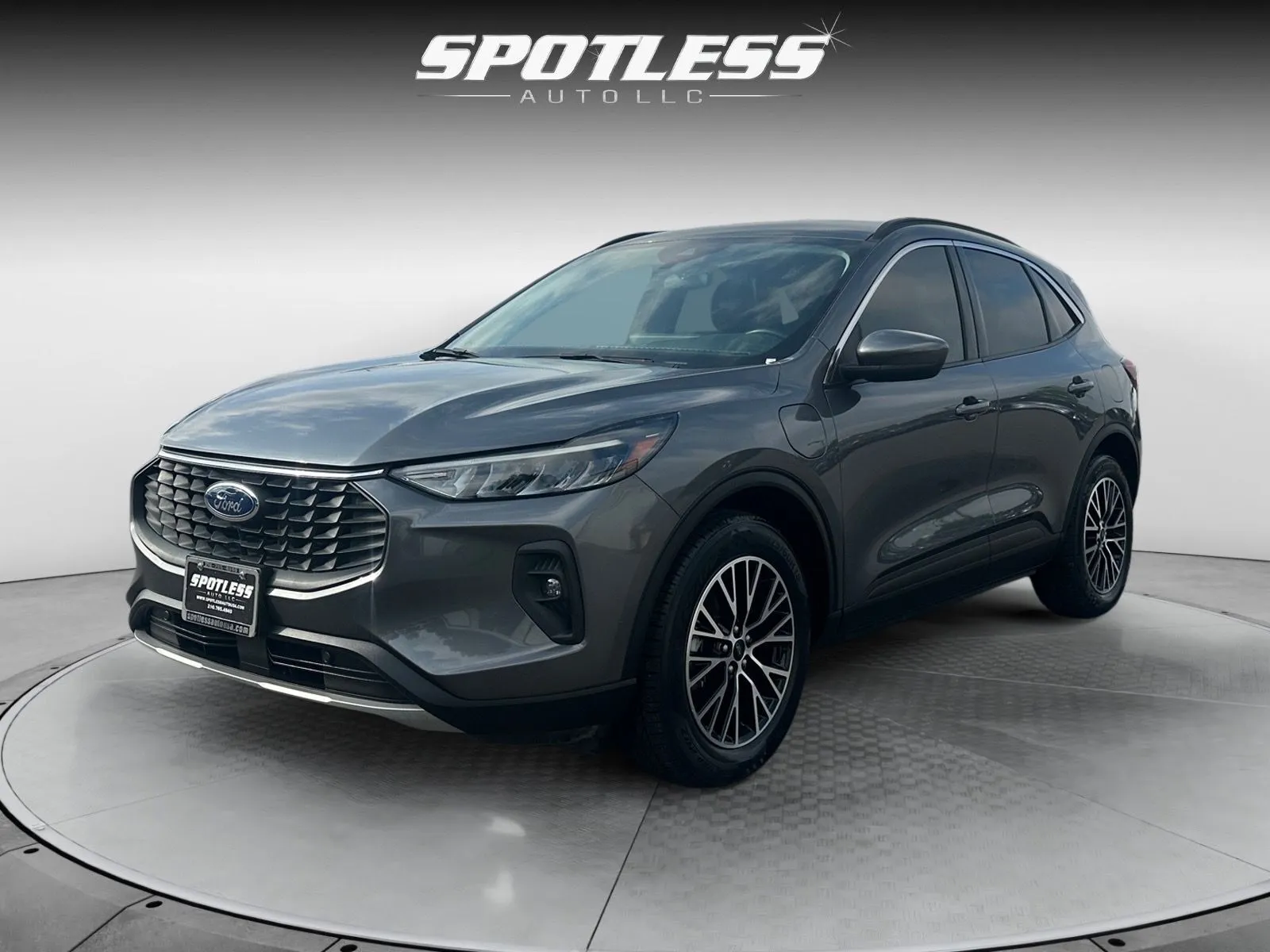 Gray 2023 Ford Escape Plug-In Hybrid for sale in San Antonio, TX