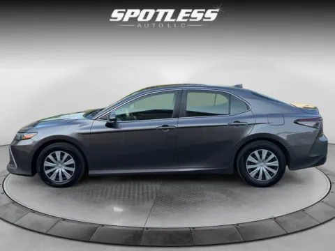 More photos of 2023 Toyota Camry Hybrid LE at Spotless Auto Loop 1604, TX