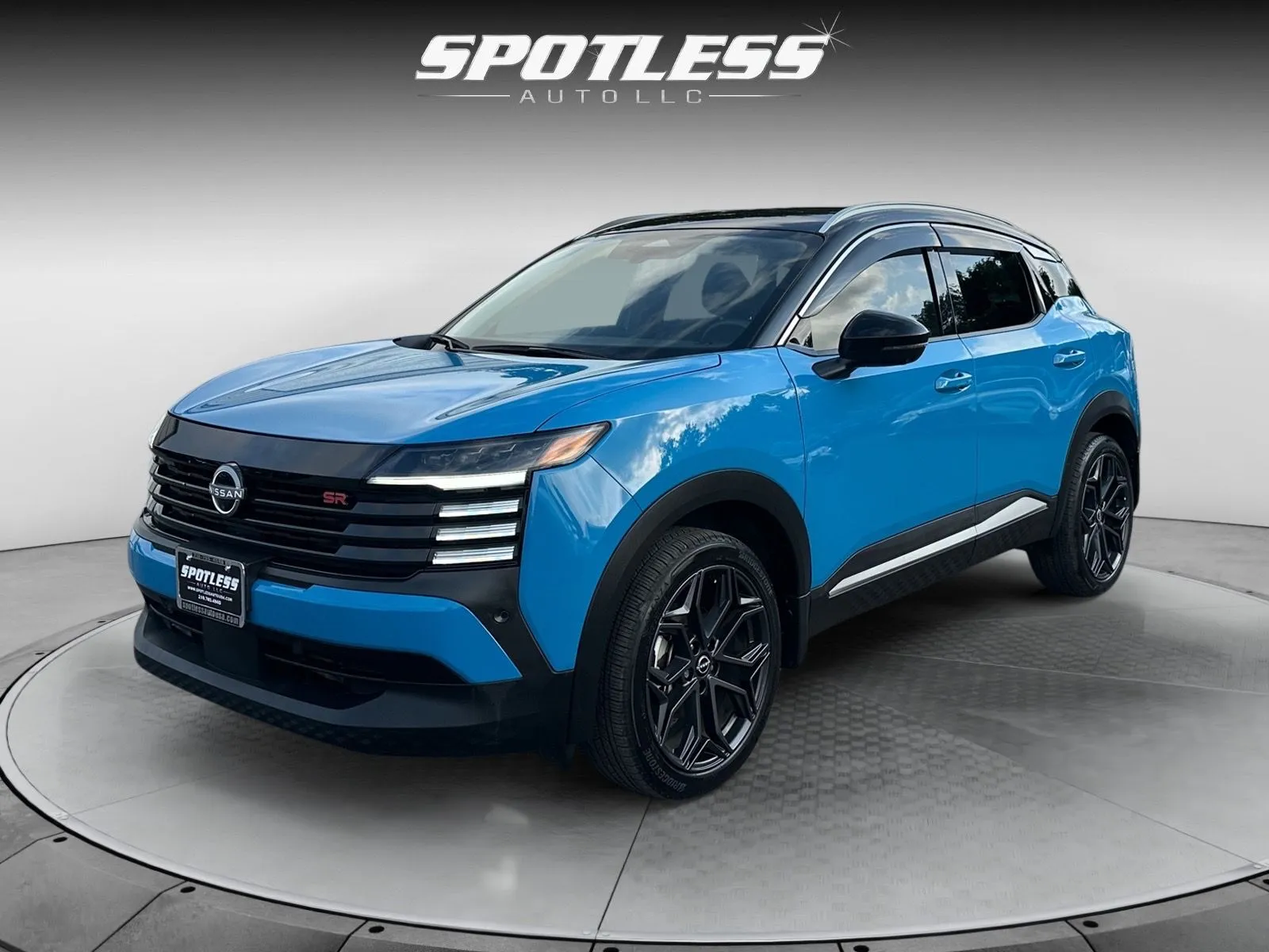 Blue 2025 Nissan Kicks SR for sale in San Antonio, TX