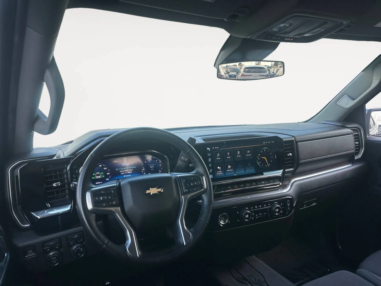 Chevrolet Silverado photo 21