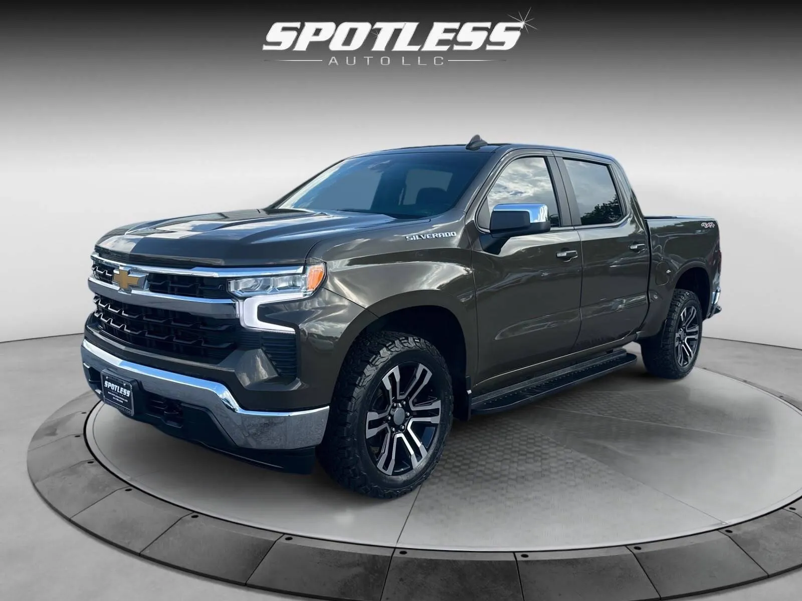 Brown 2023 Chevrolet Silverado 1500 LT for sale in San Antonio, TX