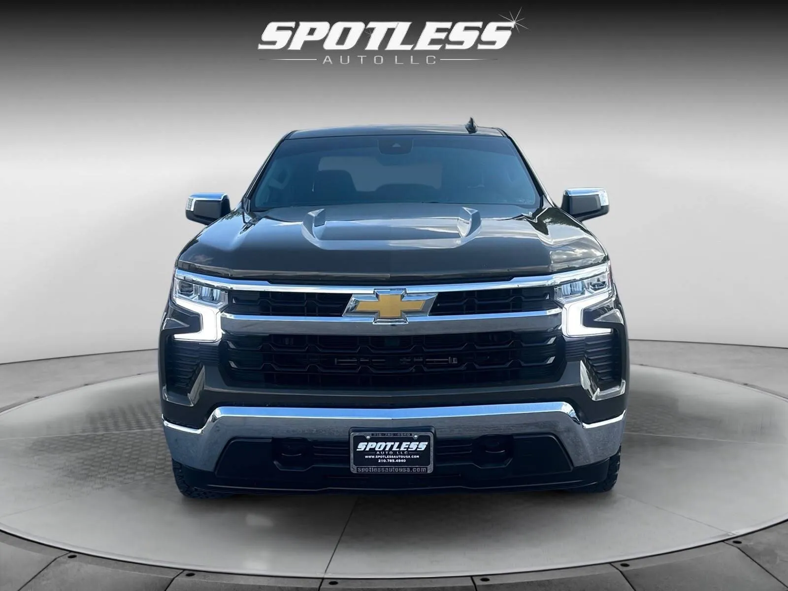 Chevrolet Silverado photo 10