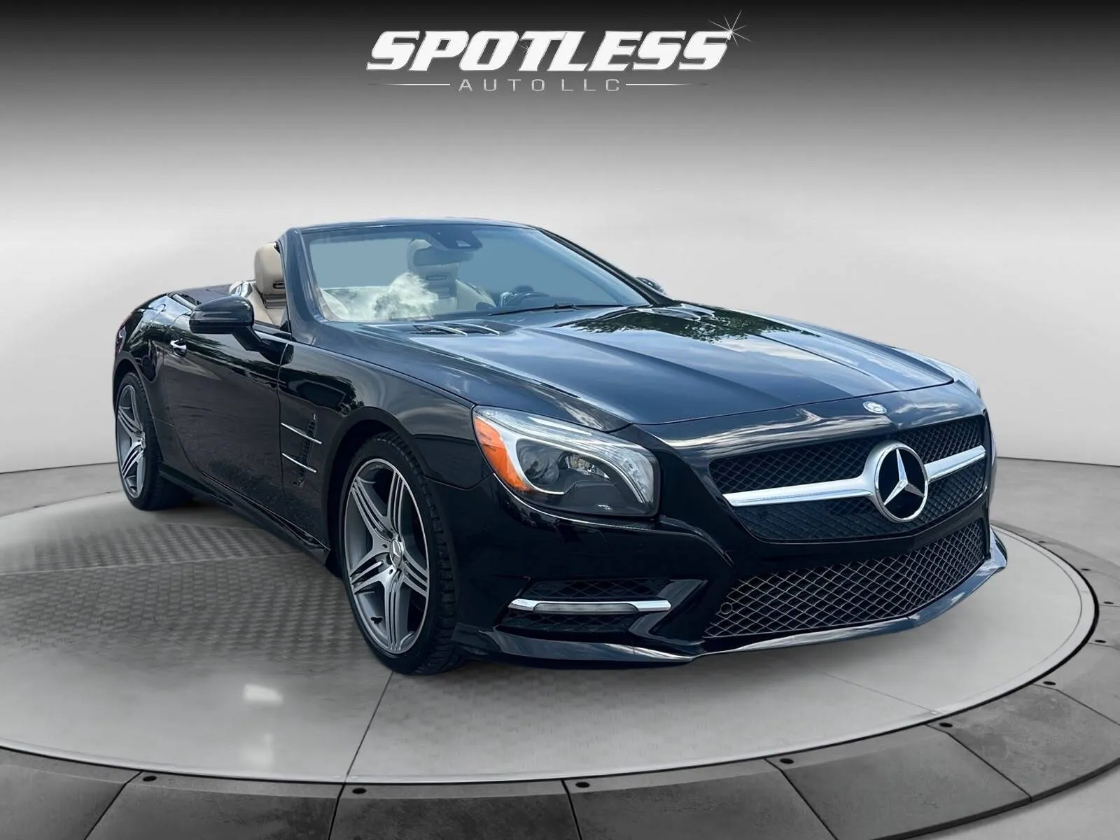 More photos of 2014 Mercedes-Benz SL-Class SL 550 at Spotless Auto Loop 1604, TX
