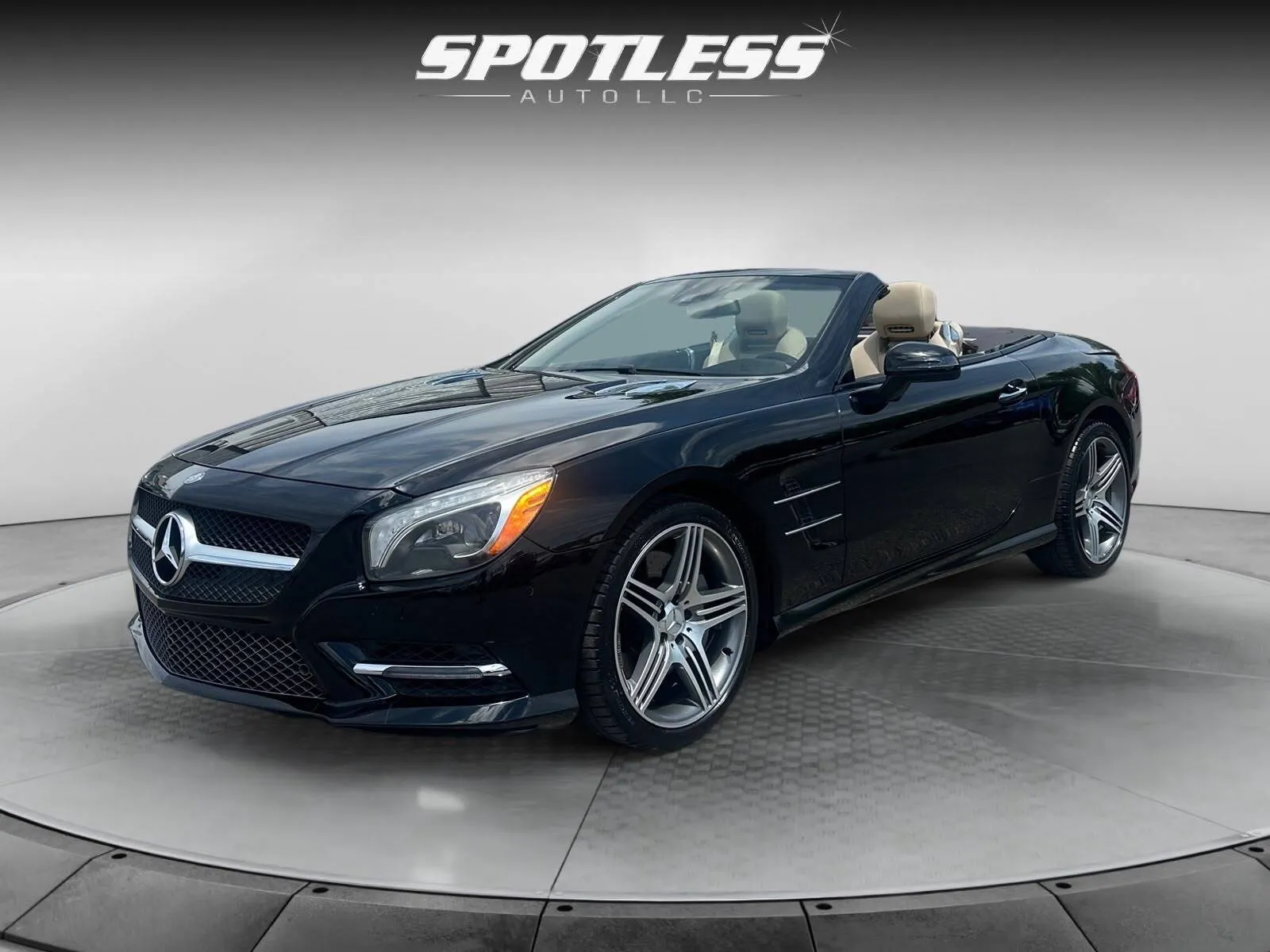 Black 2014 Mercedes-Benz SL-Class SL 550 for sale in San Antonio, TX