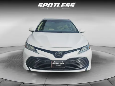 More photos of 2018 Toyota Camry XLE at Spotless Auto Loop 1604, TX