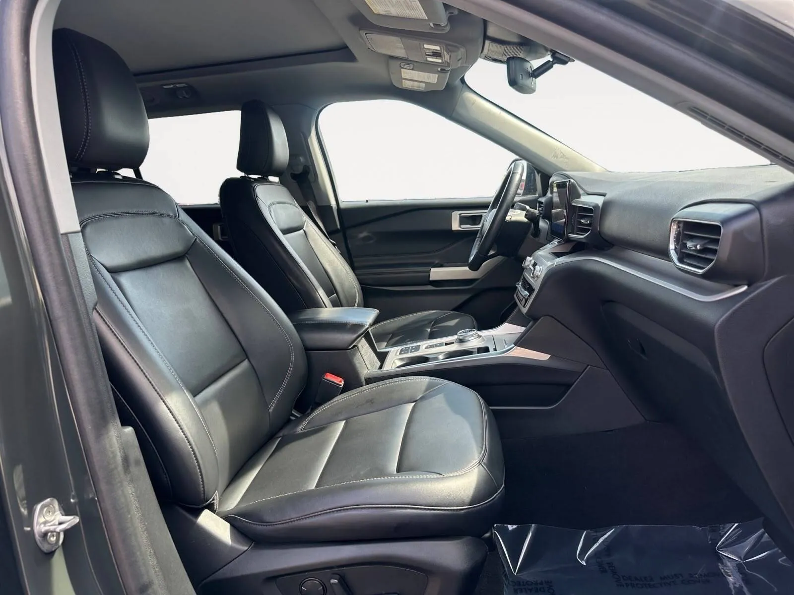 Ford Explorer photo 29