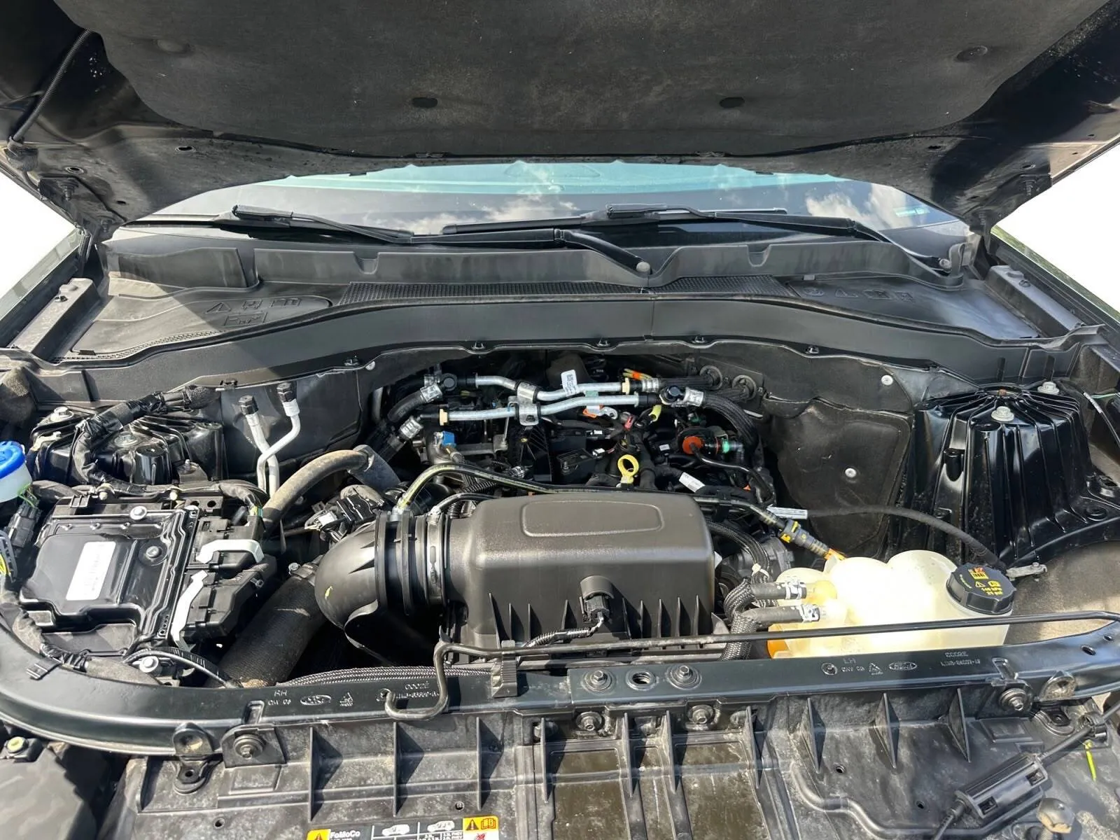 Ford Explorer photo 16