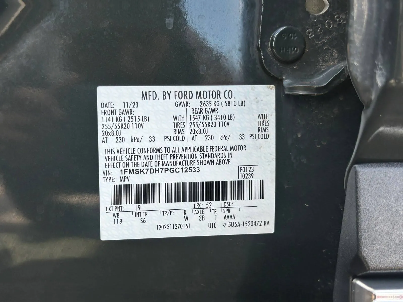 Ford Explorer photo 17