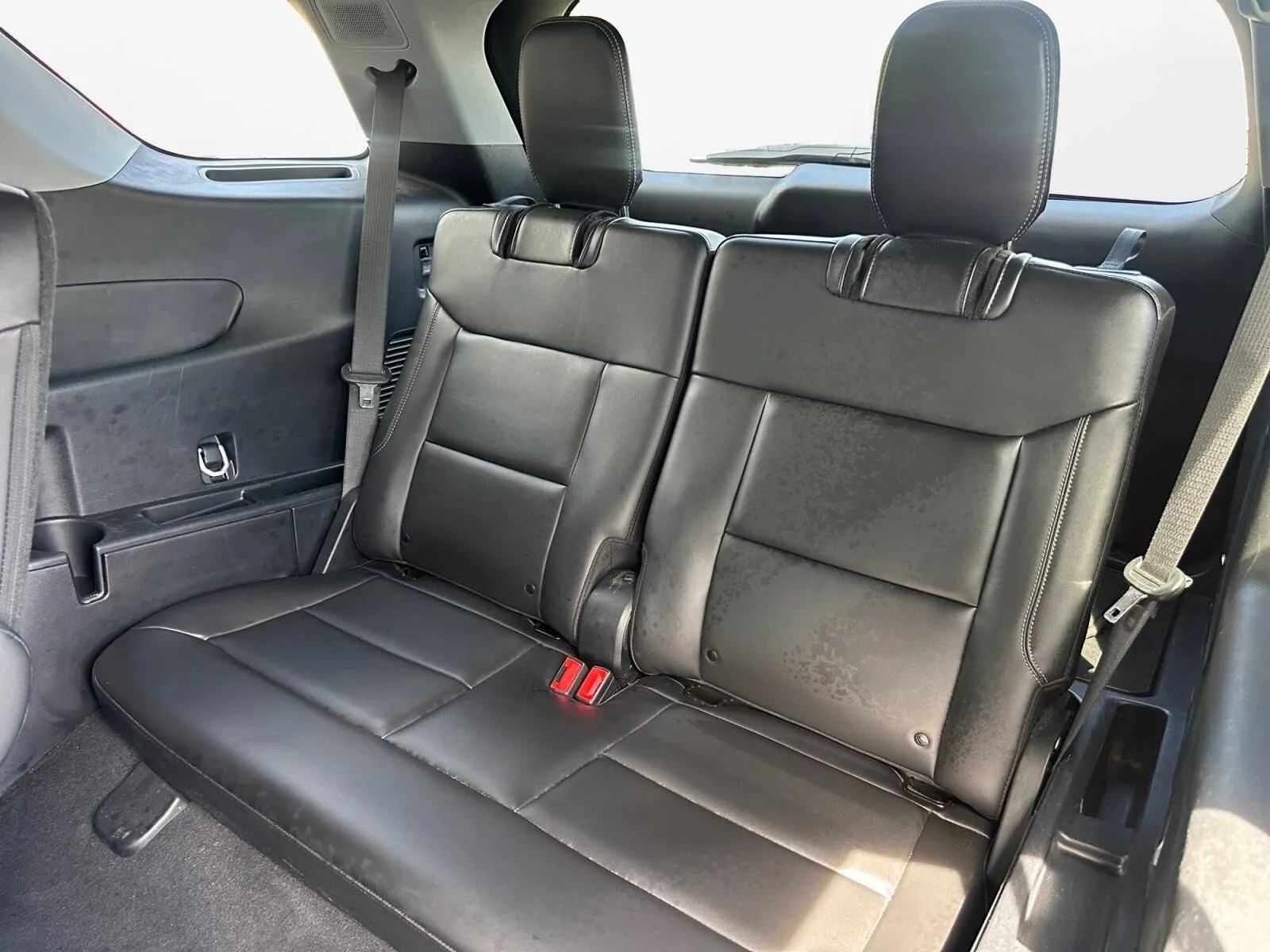 Ford Explorer photo 25