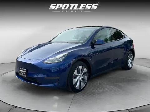 Blue 2023 Tesla Model Y Long Range for sale in San Antonio, TX