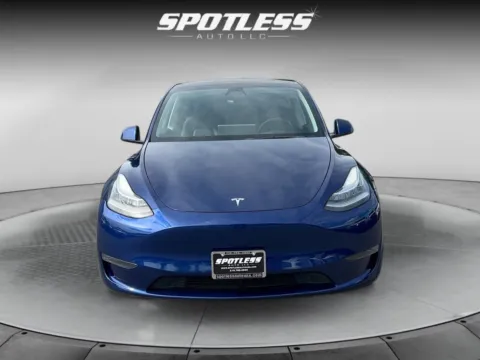 More photos of 2023 Tesla Model Y Long Range at Spotless Auto Loop 1604, TX