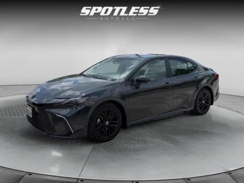Gray 2025 Toyota Camry SE for sale in San Antonio, TX
